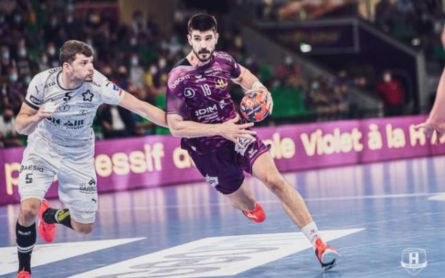 Eduardo Gurbindo, durante un partido con el HBC Nantes.