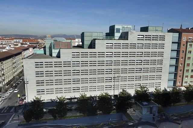 Edificio de la Hacienda foral alavesa, en la calle Samaniego