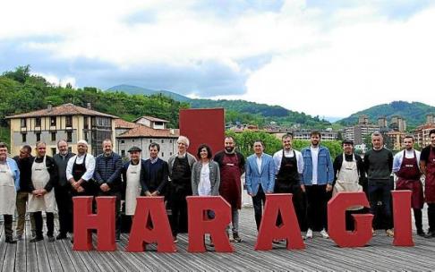 Presentación ayer del encuentro internacional en la terraza del Zerkausia.