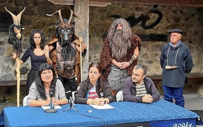 Atzoko Mitoaldiaren aurkezpena.