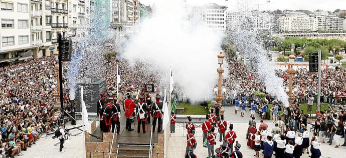 En la imagen, acto del cañonazo con el que se dio inicio a la Semana Grande de 2019.