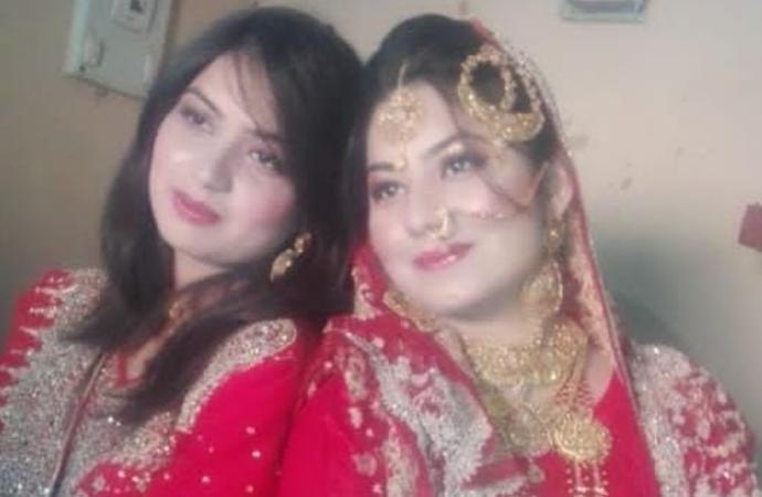 Las dos hermanas asesinadas en Pakistán.