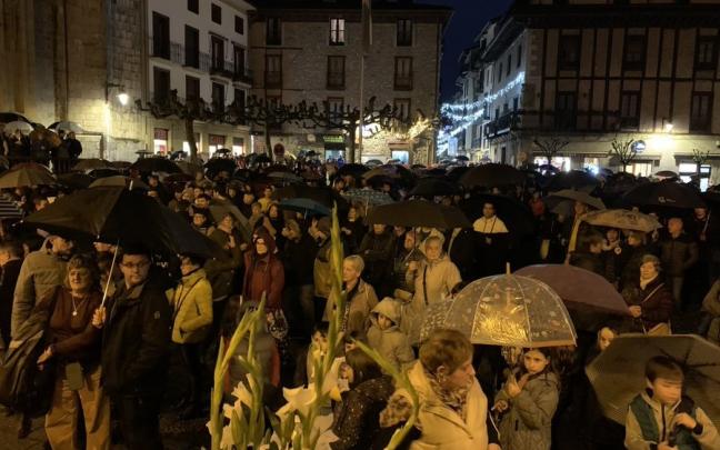 Concentración en Hernani. Fuente: twitter Ayuntamiento de Hernani