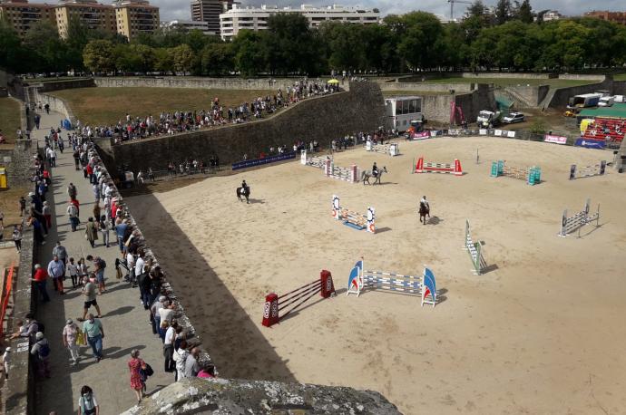 Inicio del 'Gran Premio de Hípica de las Murallas de Pamplona'.