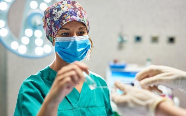 HM Hospitales participará en el ensayo clínico fase III de la vacuna de HIPRA.