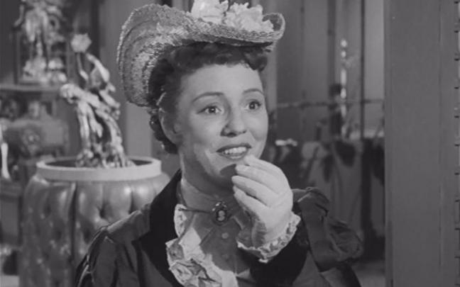 Patricia Hitchcock en 'La dama desaparecida' de 'Alfred Hitchcock presenta'.