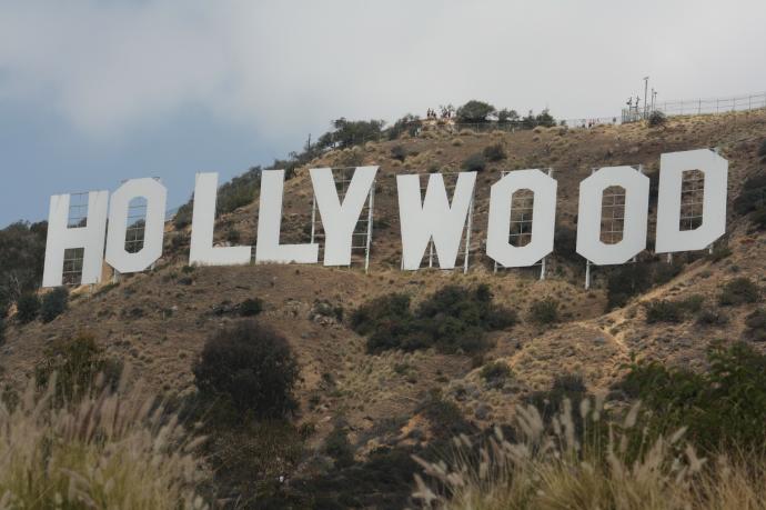 Cartel de Hollywood en las colinas que rodean la ciudad.