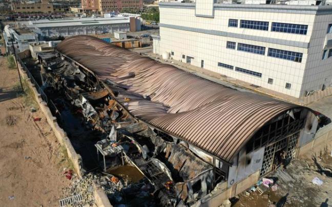 Imagen del hospital calcinado.