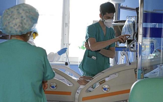 Los hospitales notan la presión dos semanas después del aumento de la incidencia. Foto: Pablo Viñas