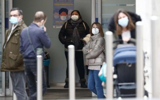 La presión en los hospitales vascos va lentamente cediendo