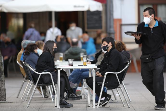 Los locales de hostelería tienen fijado el límite horario a las diez de la noche en Euskadi