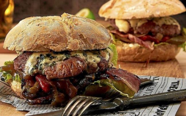 Hamburguesa en un establecimiento hostelero de Amurrio. Foto: DNA