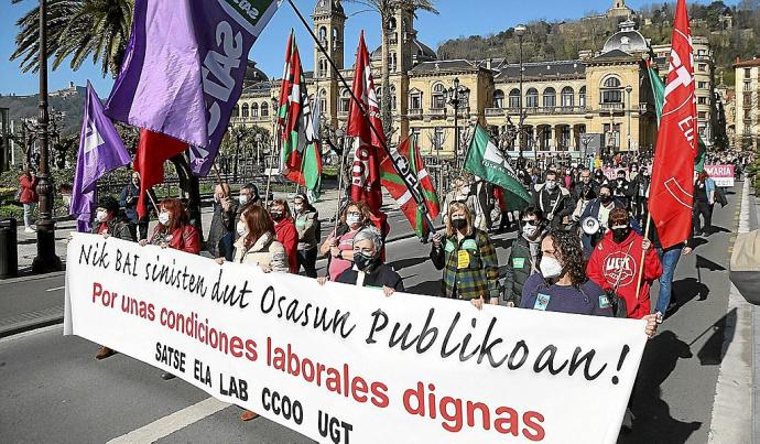 Manifestación a favor de mayores recursos para la sanidad pública el pasado sábado en Donostia. Foto: Gorka Estrada