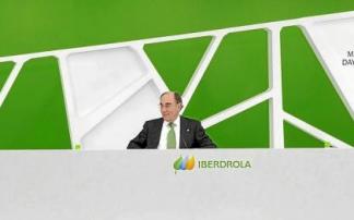 Ignacio Sánchez Gálan, junto a Francisco Martínez Corcoles y José Luis Sainz Armada. Foto: Iberdrola
