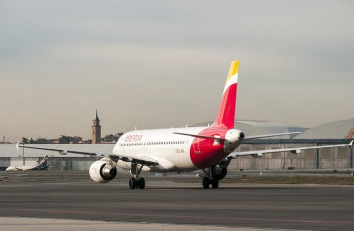 El SEPI aprueba una préstamo de 100 millones de Iberia a Air Europa.