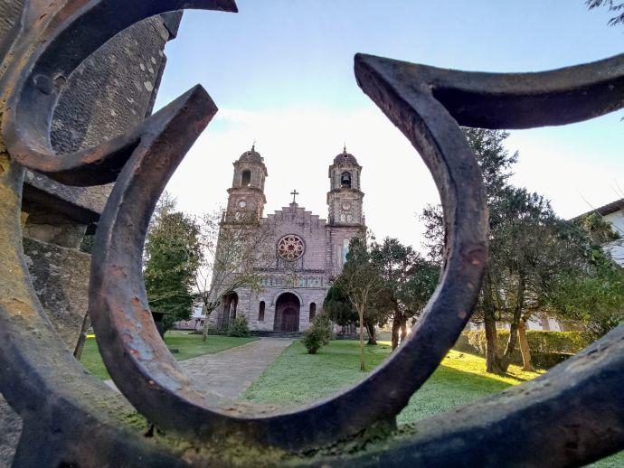 La iglesia Santiago, de Elizondo, fue inmatriculada en septiembre de 2004.