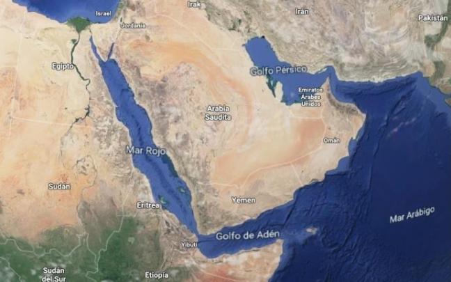 Imagen de satélite de la península arábiga, el Mar Rojo y el estrecho de Ormuz.