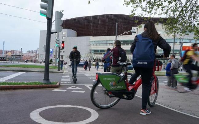 La mayoría de sanciones a bicicletas y patinetes eléctricos se interponen por circular por la calzada. La mayoría de sanciones a bicicletas y patinetes eléctricos se interponen por circular por la calzada.