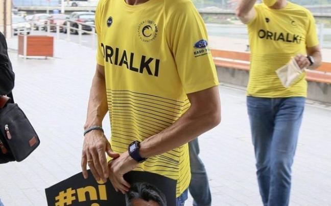 Imanol, en el acto que llevó a cabo ayer el club de remo de Orio.