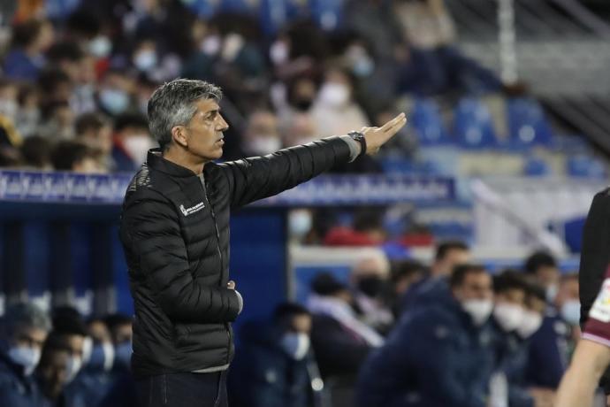 Imanol Alguacil, durante el partido de este domingo en Vitoria.