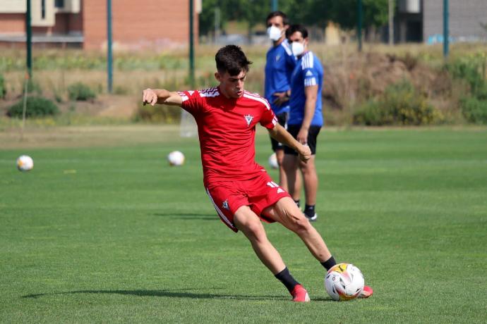 Imanol García de Albéniz, con el Mirandés.