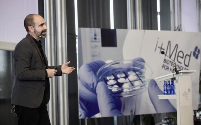 Manu Muñoz, director de i+Med, este lunes durante la presentación del proyecto.