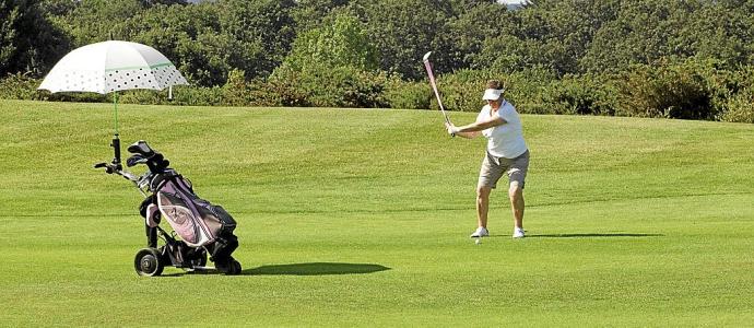 Las instalaciones de Izki-Golf han albergado más de mil torneos en un cuarto de siglo de actividad ininterrumpida. De las 632.458 salidas realizadas al campo, el 73% corresponde a abonados y el 27% restante a visitantes. Foto: Iñigo Foronda