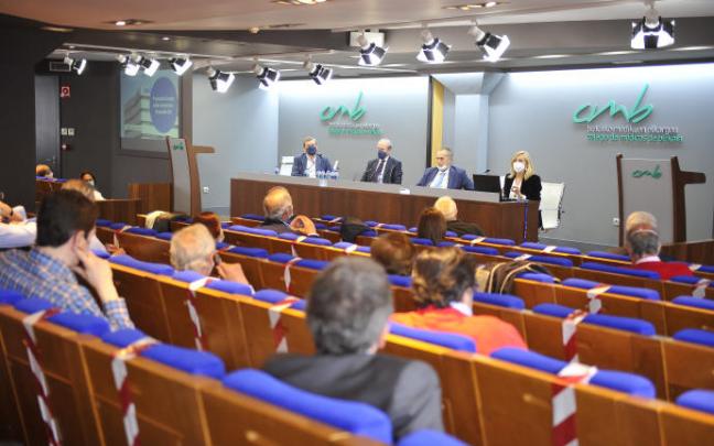 La presidente de IMQ, Beatriz Astigarraga, ayer durante su intervención. La presidente de IMQ, Beatriz Astigarraga, ayer durante su intervención.