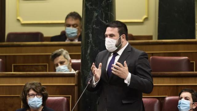El diputado de EH Bildu Jon Iñarritu, durante una intervención en el Congreso.