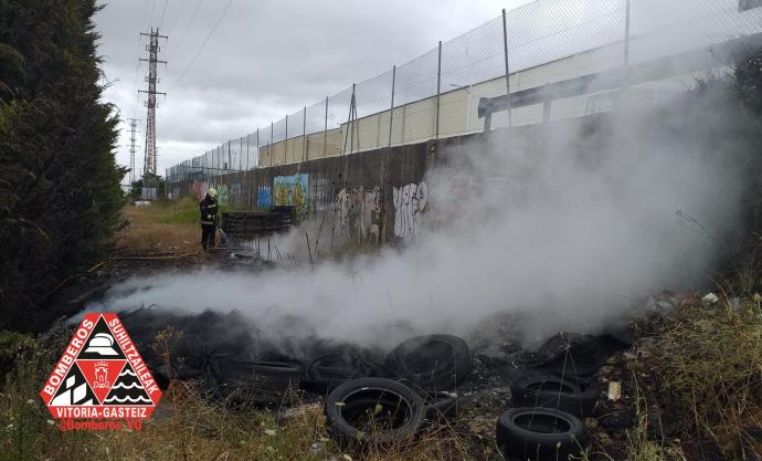 Incendio en Jundiz.