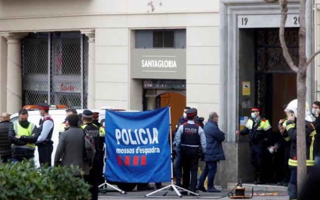 El incendio se ha producido en una antigua oficina bancaria que había sido ocupada. El incendio se ha producido en una antigua oficina bancaria que había sido ocupada.