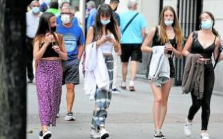 Las mayores tasas de incidencia se dan ahora entre los grupos de menos edad. Foto: Oskar González