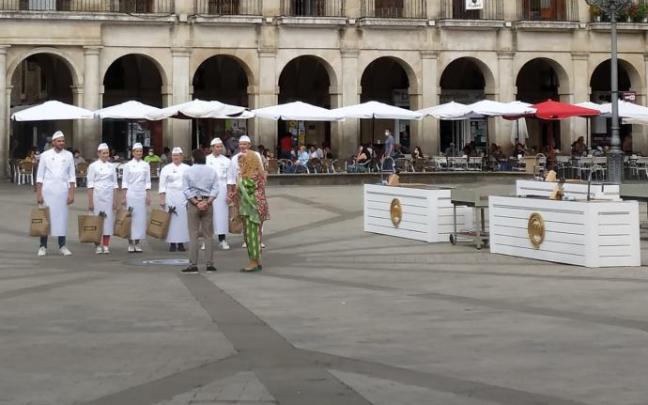 Grabación en la Plaza Nueva de Vitoria. Grabación en la Plaza Nueva de Vitoria.