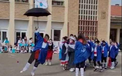 Bajada de Celedón en Zaragoza Bajada de Celedón en Zaragoza