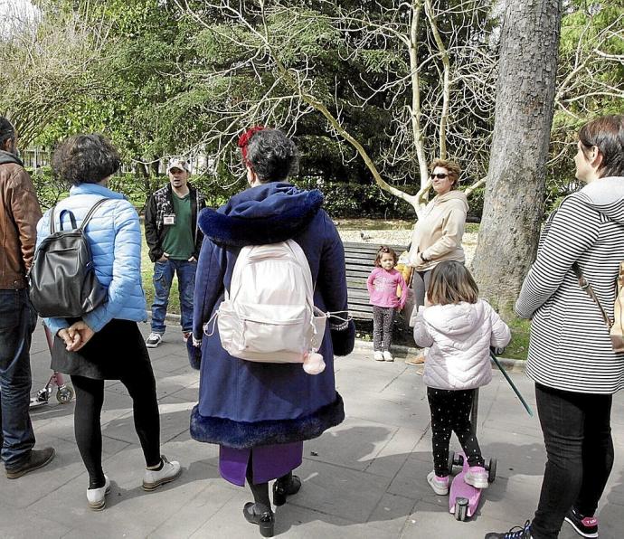 Visita familiar al parque de La Florida. Foto: Pilar Barco