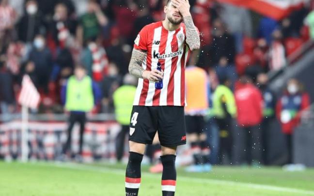 Iñigo Martínez será baja en el Athletic en el partido ante el Getafe