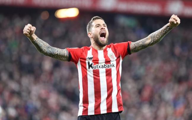 El jugador del Athletic, Iñigo Martínez, se queda fuera de la lista de Luis Enrique