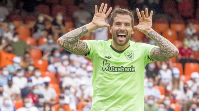 Iñigo Martínez celebra su gol ante el Valencia. Iñigo Martínez celebra su gol ante el Valencia.
