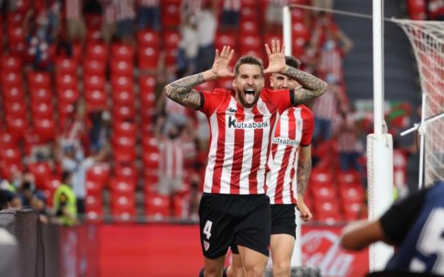 Iñigo Martínez anotó el primer gol de la temporada en San Mamés.