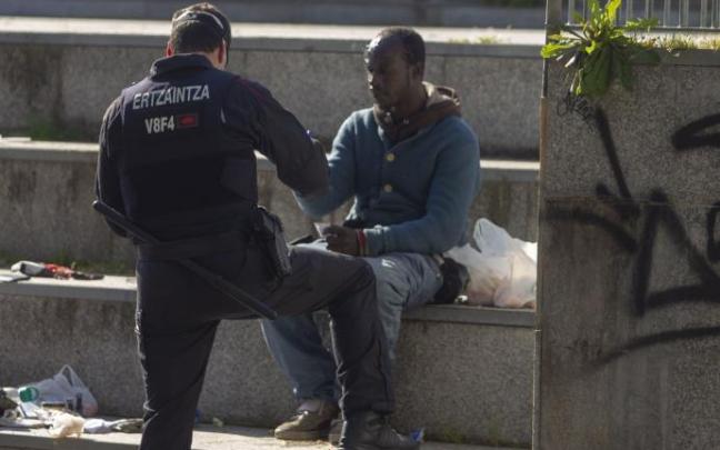 El coronavirus frena la llegada de inmigrantes