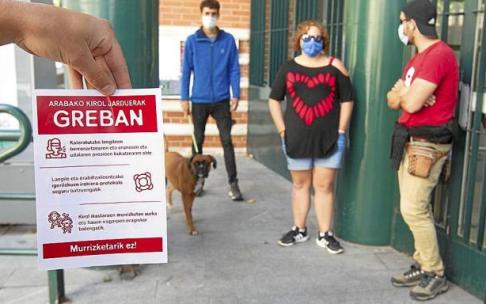 Las instalaciones deportivas de Vitoria se asoman a una nueva huelga