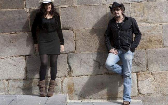 Integrantes de Lobo&Carmine. Integrantes de Lobo&Carmine.