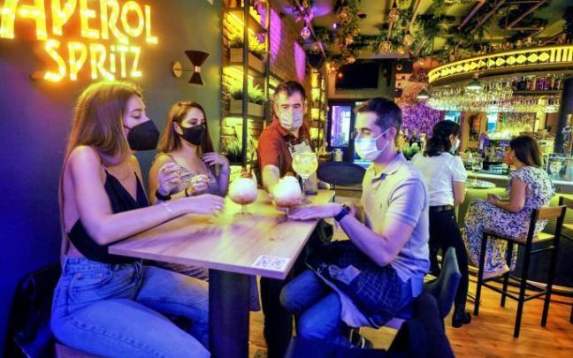 Tras el incremento de casos de las últimas semanas algunos gobiernos están solicitando ya el certificado de vacunación