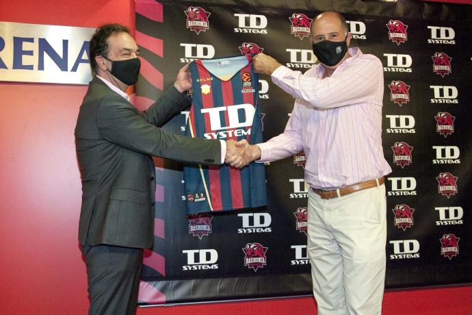 Presentación de TD Systems como patrocinador del Baskonia en julio de 2020