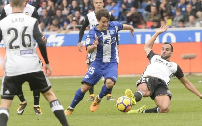 Bojan jugó en el Deportivo Alavés en la temporada 2017-2018 con un discreto paso por Mendizorroza Bojan jugó en el Deportivo Alavés en la temporada 2017-2018 con un discreto paso por Mendizorroza