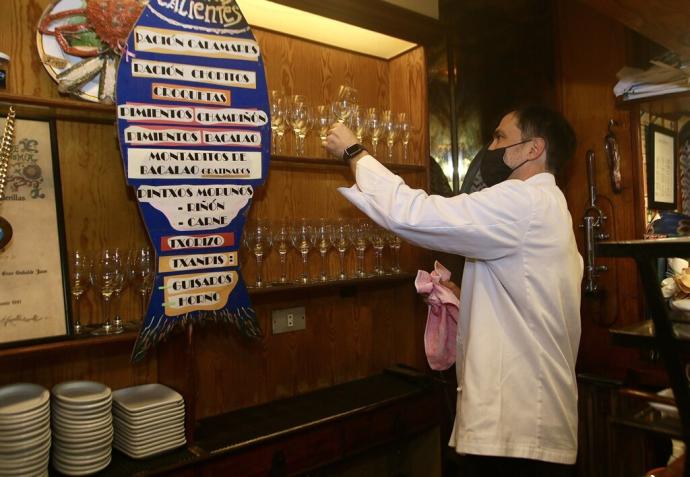 Bar Txepetxa de Donostia y su tradicional carta de anchoas