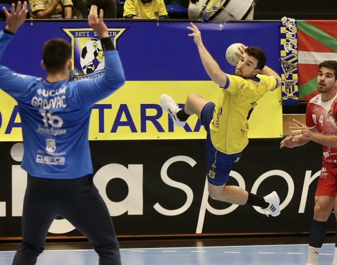 El bidasotarra Mikel Zabala, en el partido ante el Cuenca.