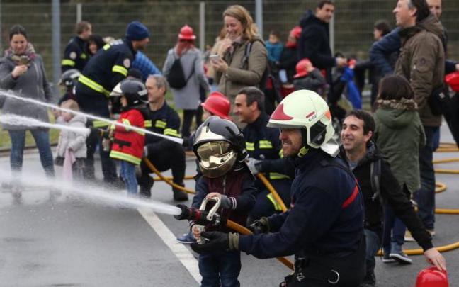 Visita de niños y niñas a las instalaciones de Garbera en 2019.