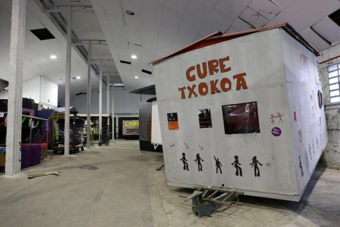 Preparativos en el pabellón de Bellota