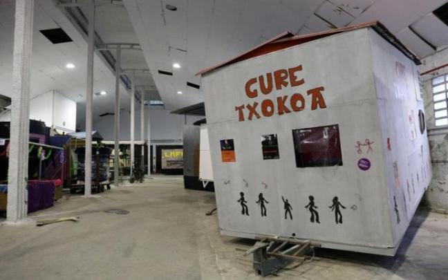 Preparativos en el pabellón de Bellota